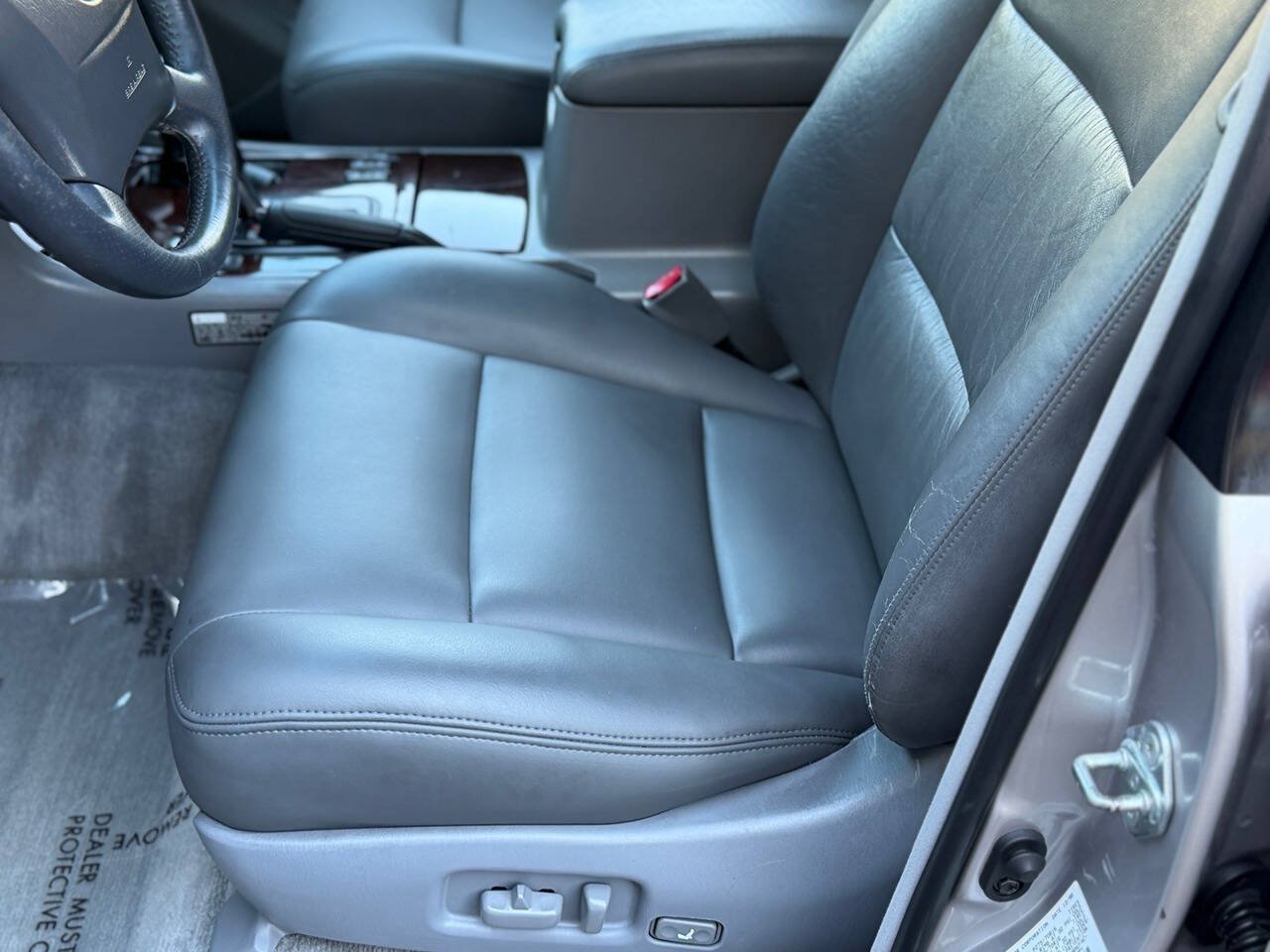Used 1999 Toyota Land Cruiser w/ Leather Trim Pkg AWD/4WD image 8