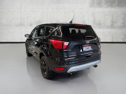 Used 2019 Ford Escape SE image 7