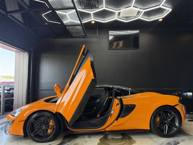 Used 2018 McLaren 570S Spider RWD image 63