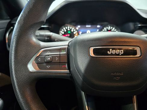 Used 2023 Jeep Compass Sport AWD/4WD image 16
