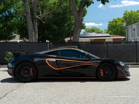 Used 2020 McLaren 620R RWD image 26