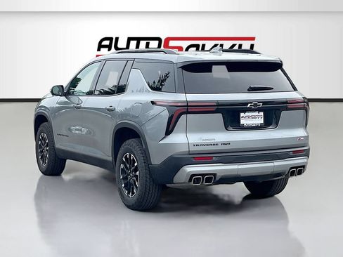Used 2025 Chevrolet Traverse Z71 w/ Driver Confidence Package AWD/4WD image 5