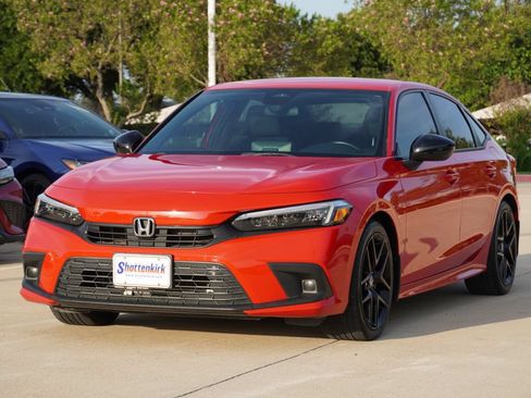 Used 2022 Honda Civic Sport image 3