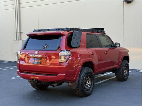 Used 2019 Toyota 4Runner SR5 Premium AWD/4WD image 6