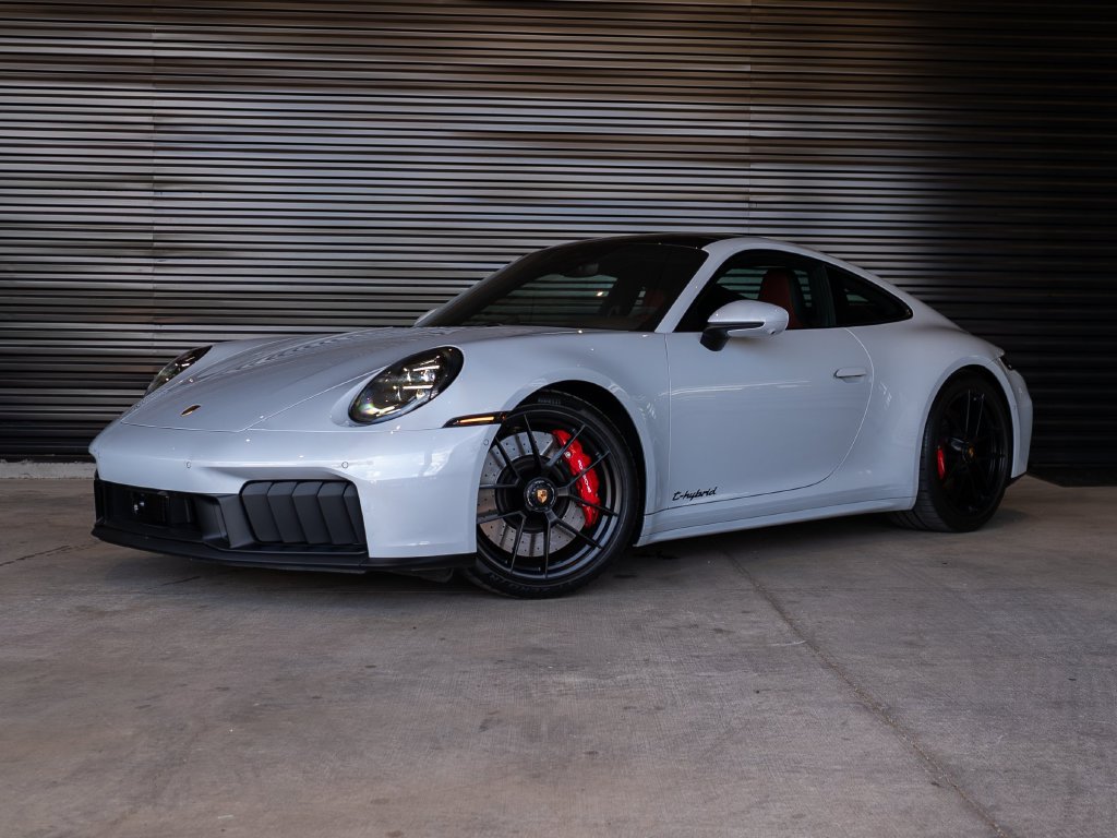 Certified 2026 Porsche 911 Carrera GTS RWD image 1