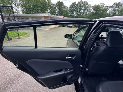 Used 2016 Toyota Prius Four w/ Advanced Technology Package FWD image 23