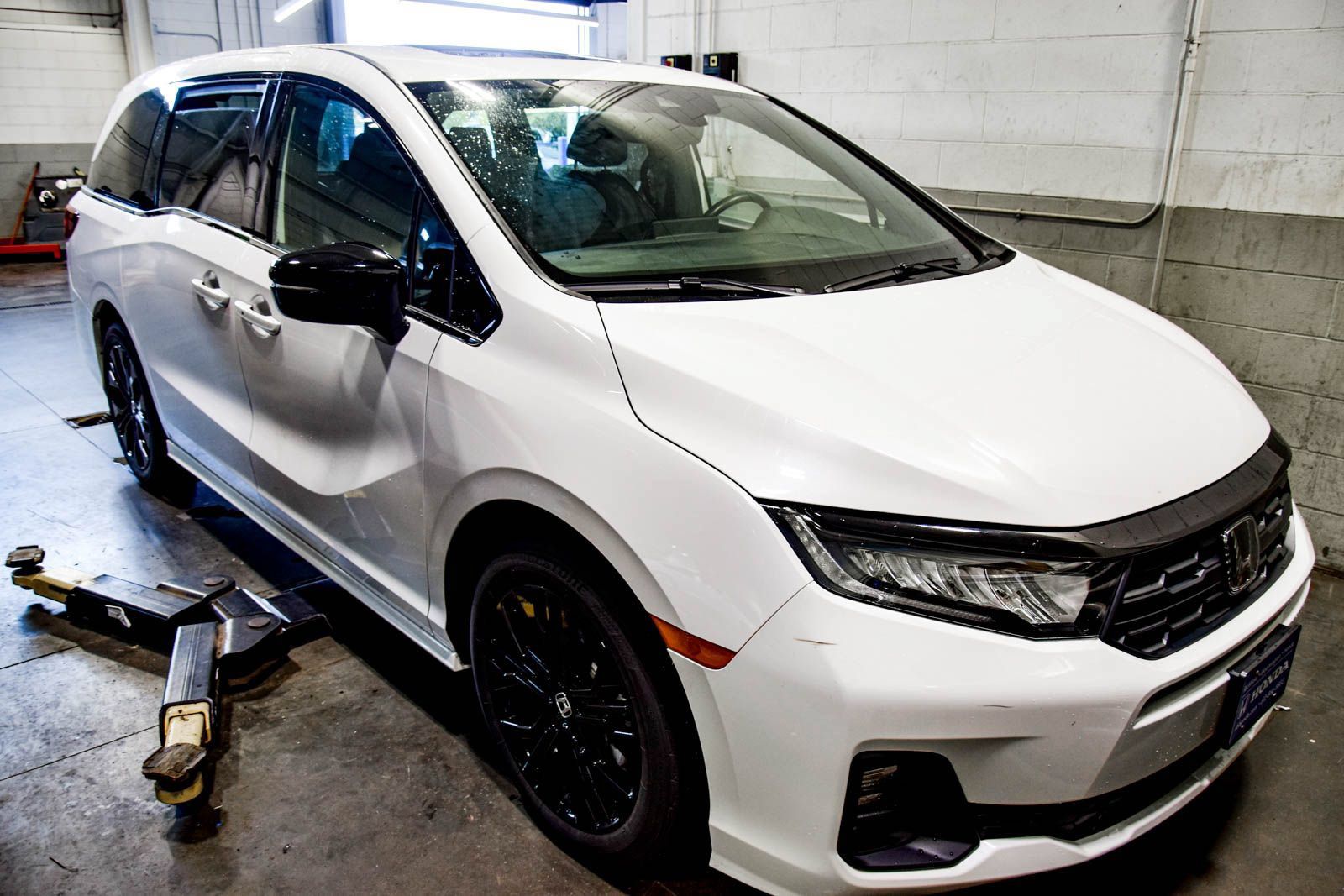 Used 2025 Honda Odyssey Sport-L image 15