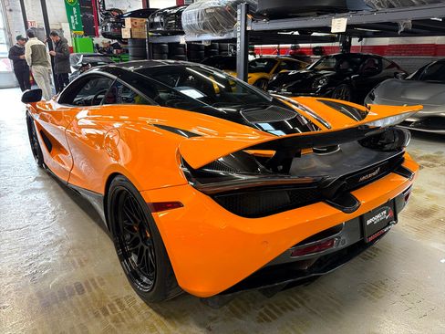 Used 2019 McLaren 720S image 8