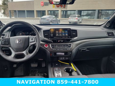 Used 2025 Honda Ridgeline TrailSport image 10