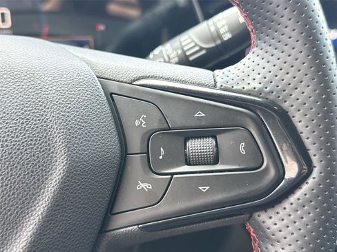 Used 2024 Chevrolet Trax RS w/ Driver Confidence Package image 26