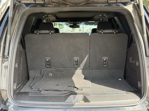 Used 2021 Chevrolet Tahoe RST w/ Luxury Package RWD image 34