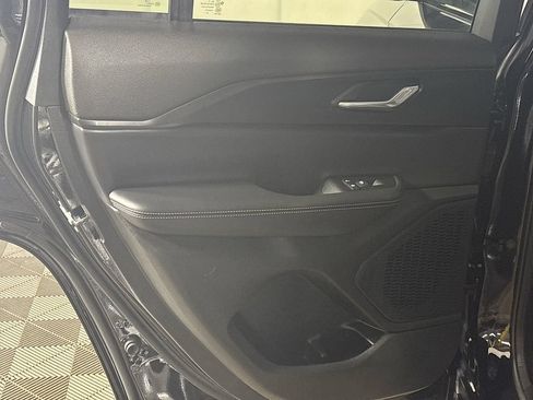 Certified 2025 Jeep Grand Cherokee Laredo w/ MOPAR Finishing Package AWD/4WD image 19