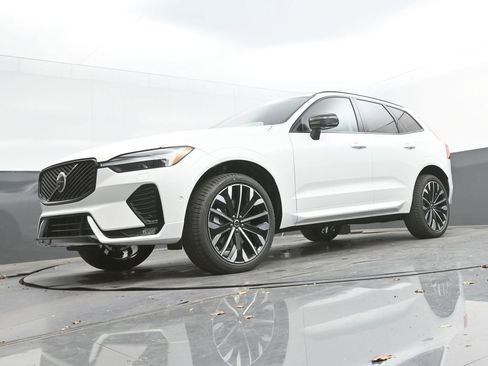 New 2026 Volvo XC60 B5 Ultra w/ Climate Package AWD/4WD image 31