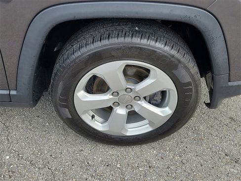 Used 2019 Jeep Compass Latitude image 7