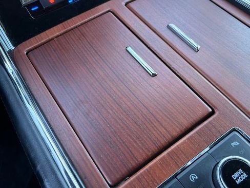 Used 2020 Lincoln Navigator L Reserve w/ Luxury Package image 31