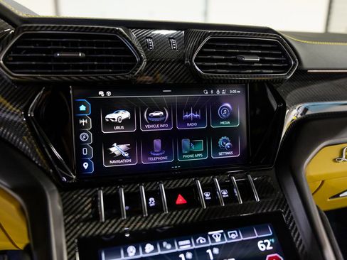 Used 2024 Lamborghini Urus S image 43