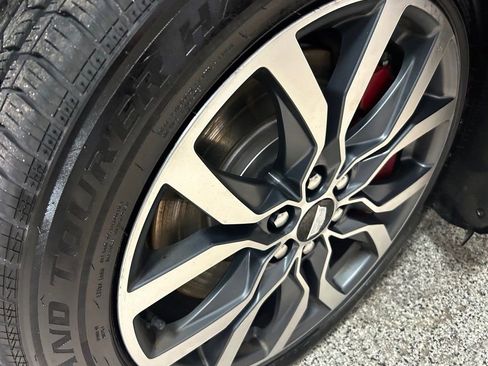 Used 2023 Cadillac XT6 Sport w/ Platinum Package image 8