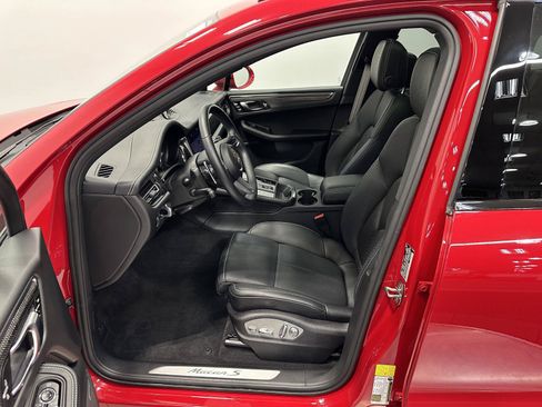 Used 2024 Porsche Macan S AWD/4WD image 14