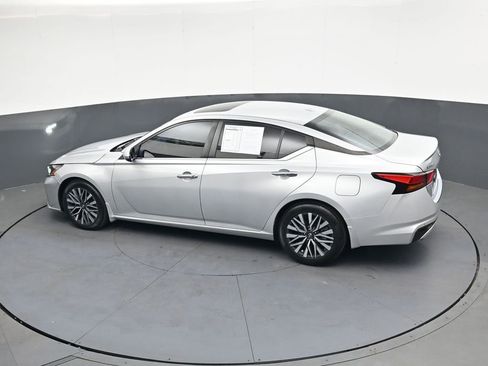 Used 2023 Nissan Altima 2.5 SV w/ SV Premium Package FWD image 39