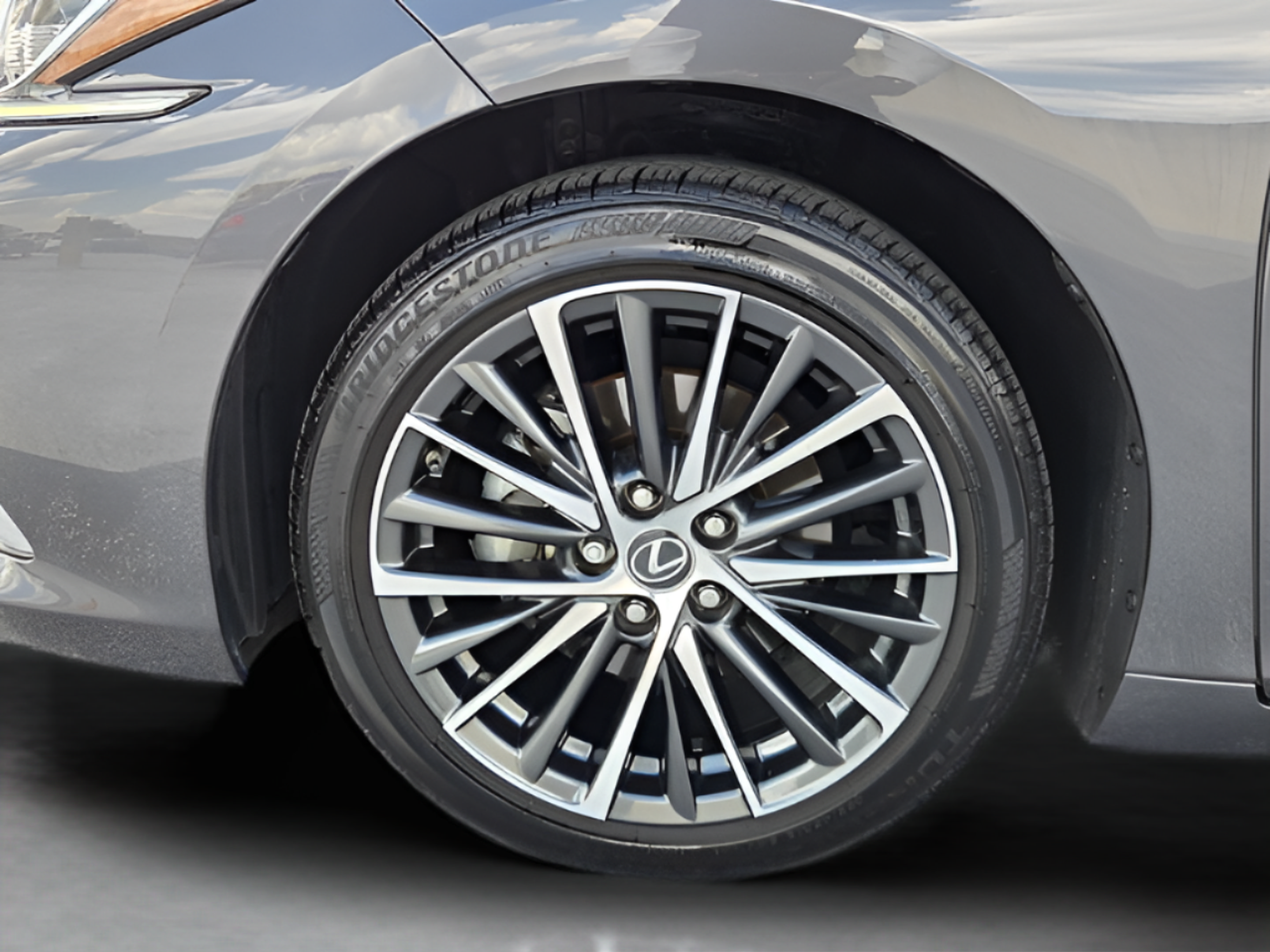 Used 2025 Lexus ES 350 w/ Premium Package FWD image 34