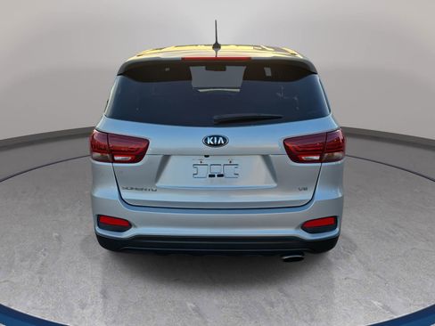 Used 2020 Kia Sorento LX FWD image 6