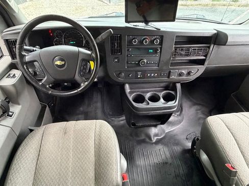 Used 2021 Chevrolet Express 3500 w/ Power Convenience Package RWD image 37