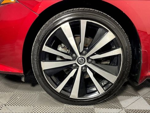 Used 2019 Nissan Altima 2.5 Platinum image 11