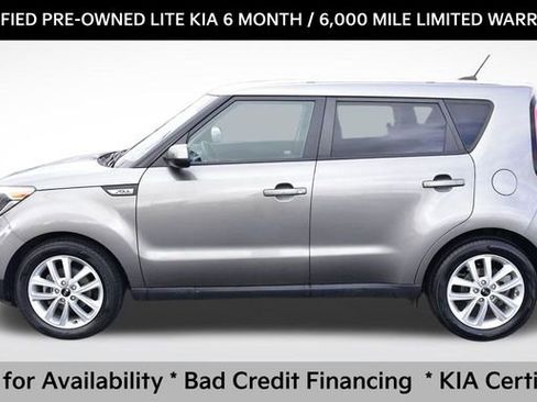 Used 2018 Kia Soul + image 2