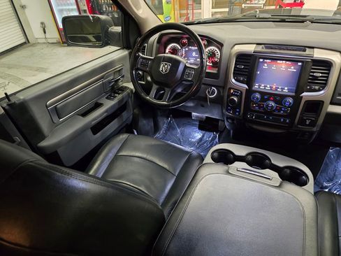 Used 2019 RAM 1500 Big Horn AWD/4WD image 45