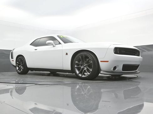 Used 2023 Dodge Challenger R/T Scat Pack w/ Plus Package RWD image 40