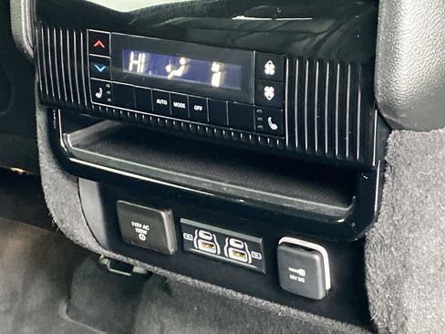 Used 2022 Jeep Wagoneer Series I w/ Convenience Group I image 27