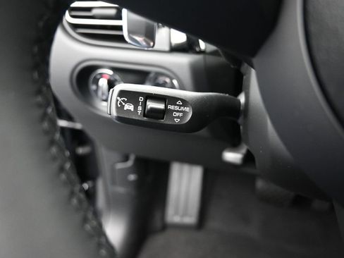 New 2026 Porsche Macan image 14