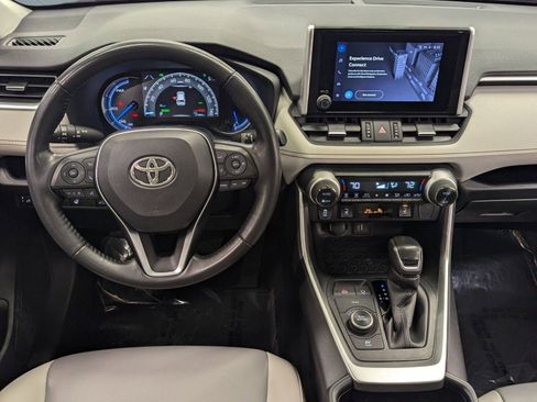 Used 2023 Toyota RAV4 XLE Premium image 24