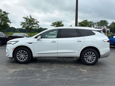 Used 2023 Buick Enclave Essence w/ Trailering Package, 5000 lbs. AWD/4WD image 7
