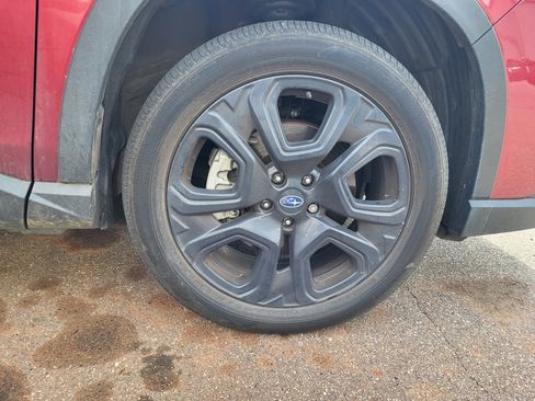 Used 2024 Subaru Ascent Onyx Edition image 6