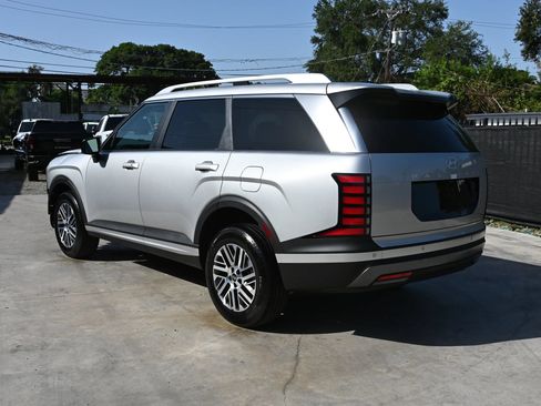 Used 2026 Hyundai Palisade SEL FWD image 3