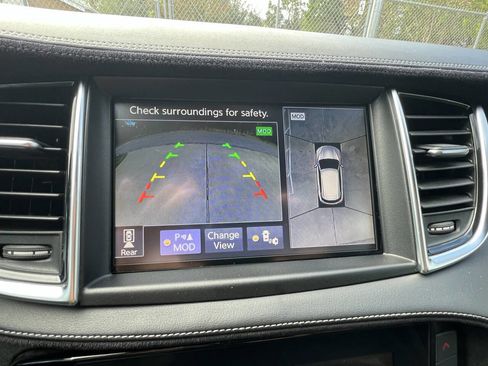 Used 2019 INFINITI QX50 Essential w/ Sensory Package image 40