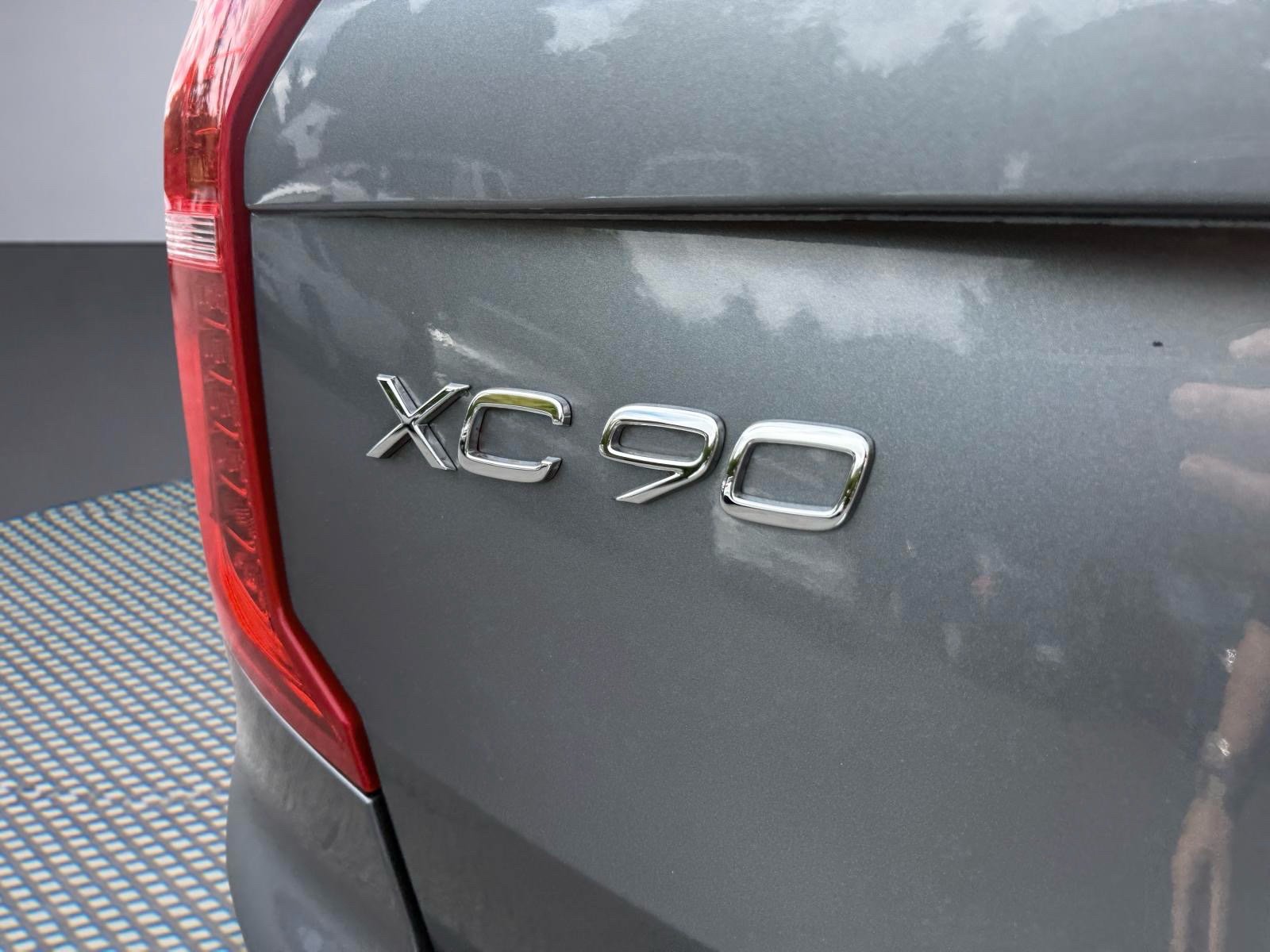 Used 2018 Volvo XC90 T8 Inscription w/ Luxury Package AWD/4WD image 6