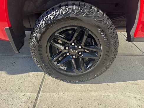 Used 2024 Chevrolet Silverado 1500 Custom Trail Boss image 13