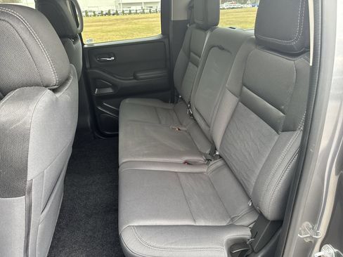 Used 2022 Nissan Frontier SV image 26