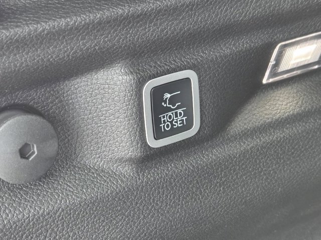 New 2026 Jeep Grand Cherokee L Limited AWD/4WD image 9