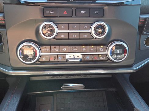 Used 2024 Ford Expedition Max Limited RWD image 20