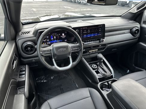 Certified 2025 Chevrolet Colorado Trail Boss image 9