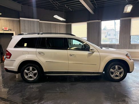 Used 2012 Mercedes-Benz GL 450 4MATIC image 7
