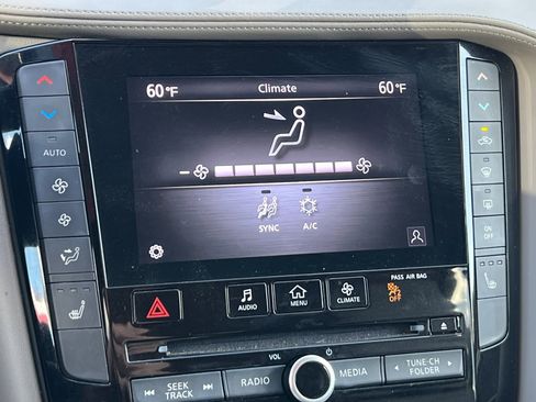 Used 2024 INFINITI QX50 Luxe image 20