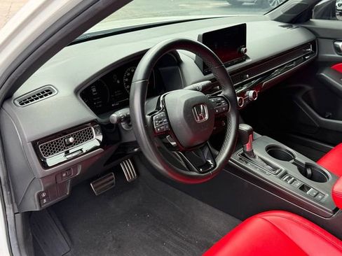 Used 2024 Honda Civic Sport image 11