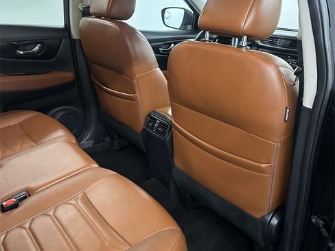 Used 2017 Nissan Rogue SL w/ SL Premium Package image 34