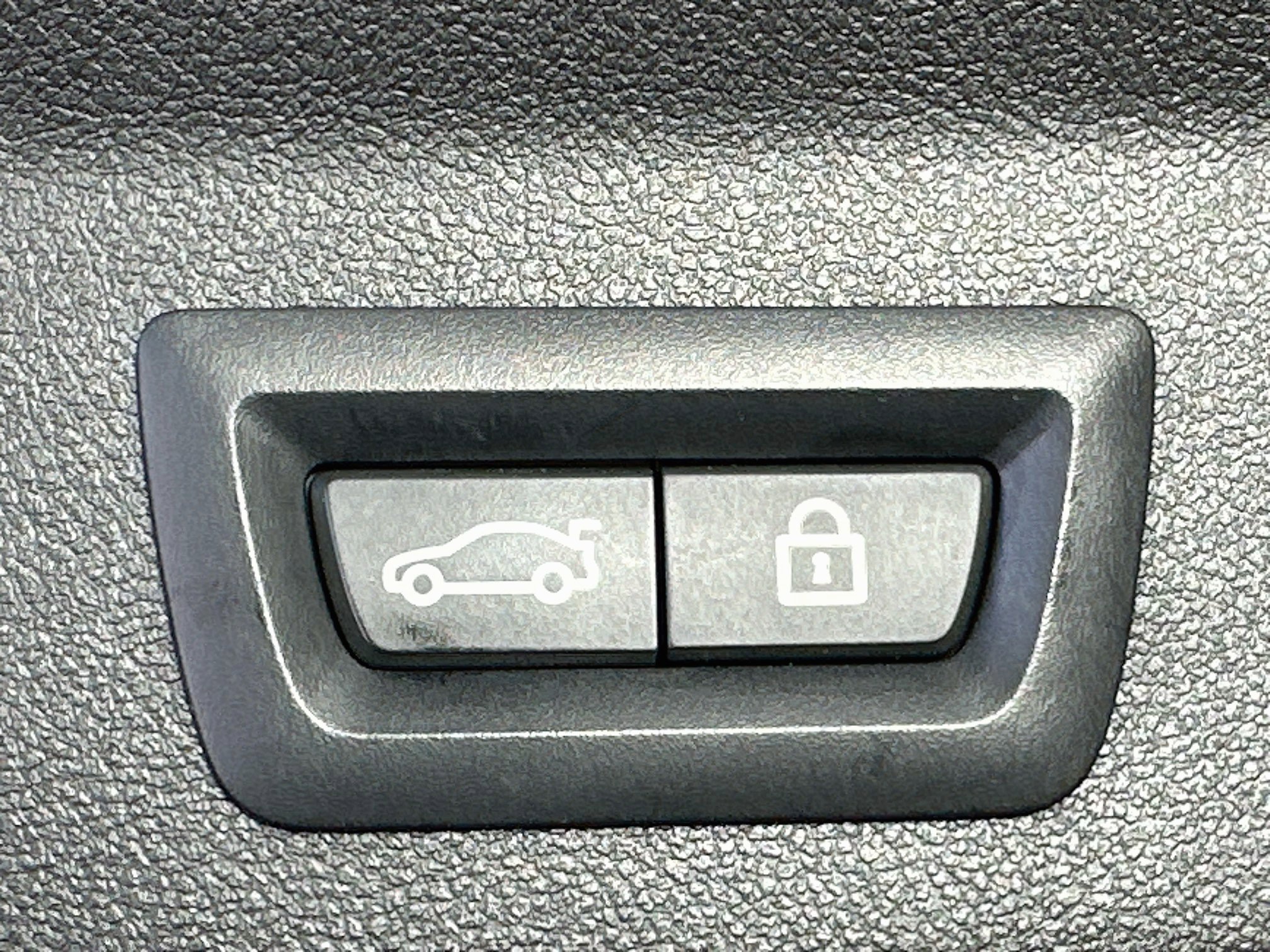 Used 2019 BMW X3 sDrive30i w/ Premium Package RWD image 32