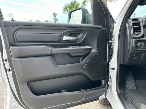 Used 2025 RAM 1500 Tradesman AWD/4WD image 11