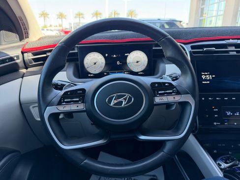 Used 2023 Hyundai Tucson Limited image 9